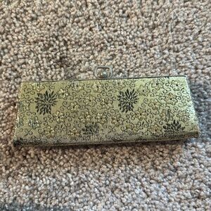 💜 3 for $10 Glasses Case